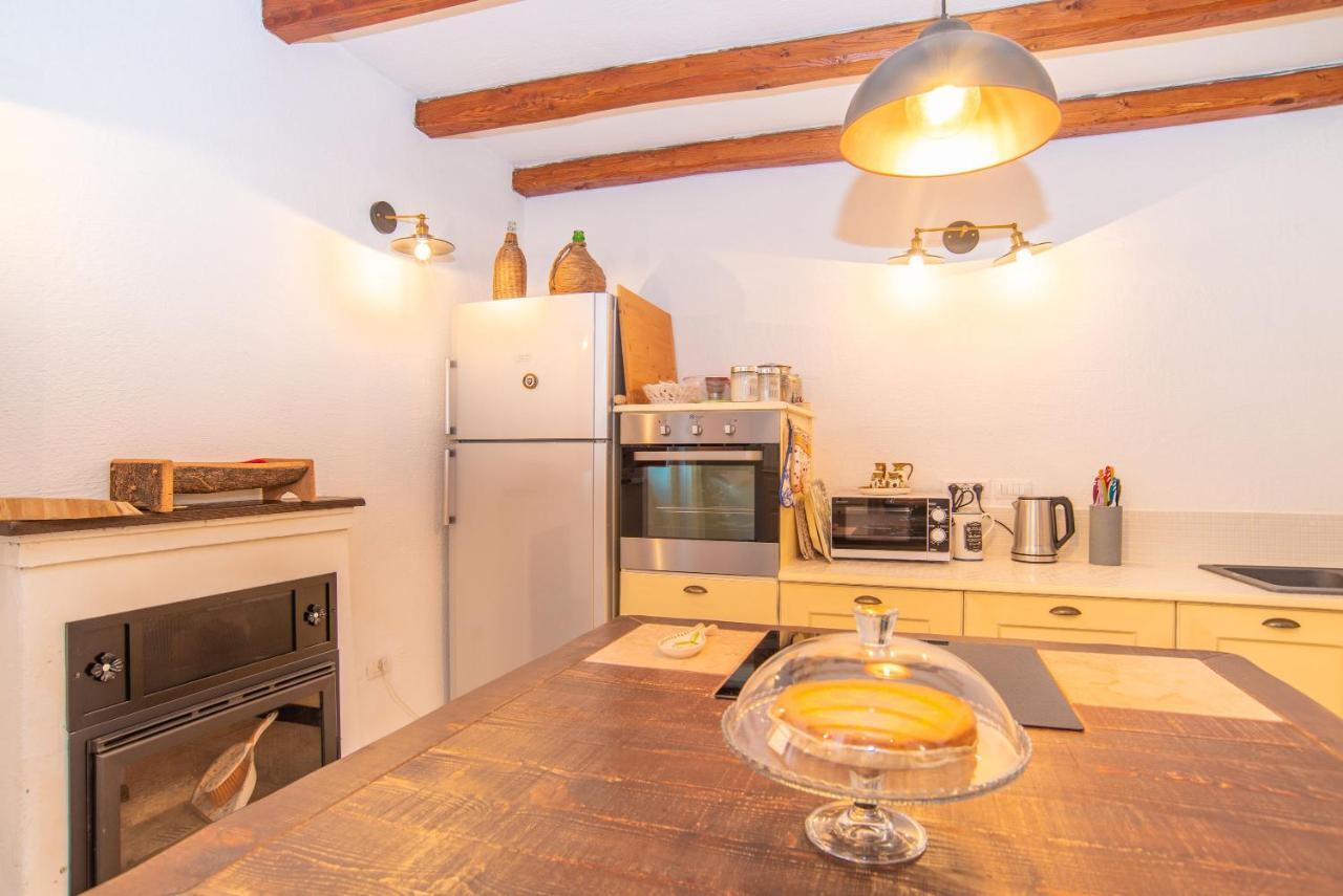 Ala dei Sardi Casa Santa Croceヴィラ エクステリア 写真